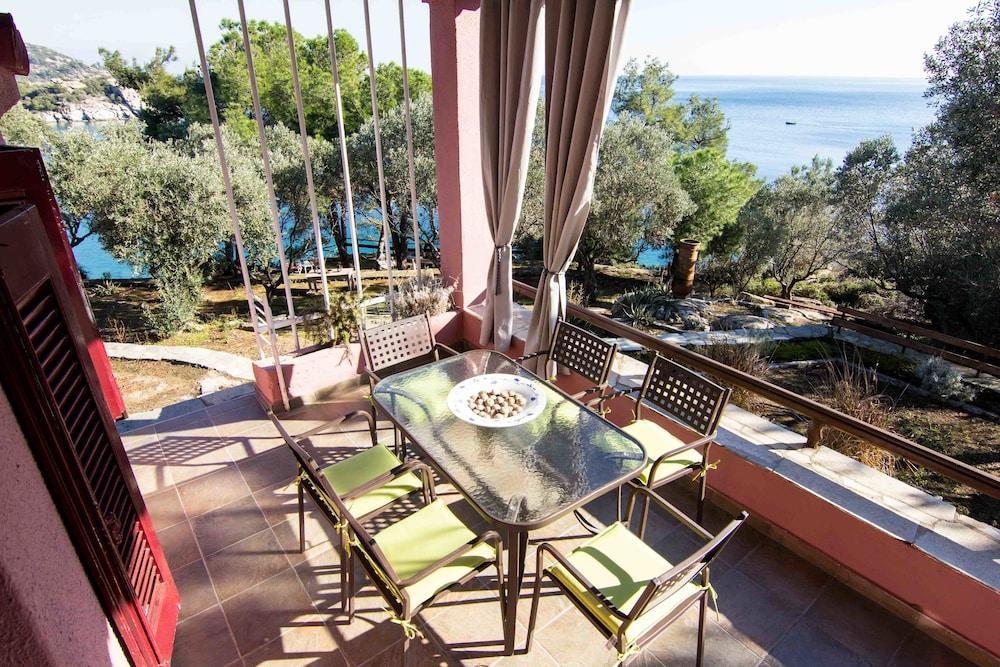 Our House 2 Luxury Suites Kavala Exterior photo